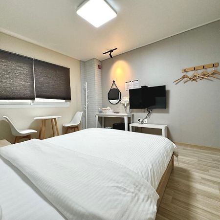 Gyeongju BongwhangMansion Bagian luar foto