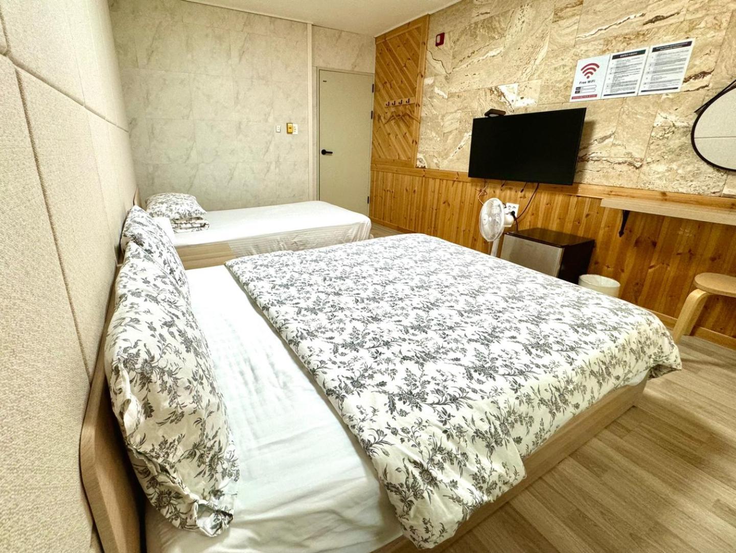 Gyeongju BongwhangMansion Bagian luar foto